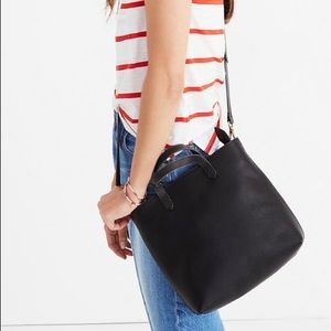 Madewell zip top transport in black